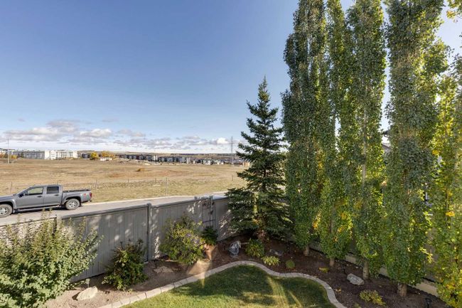 74 Kinlea Way Nw, Home with 3 bedrooms, 2 bathrooms and 4 parking in Calgary AB | Image 32