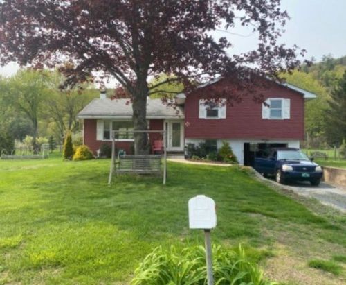 646 Old Connecticut River Rd, Springfield, VT, 05156-9174 | Card Image