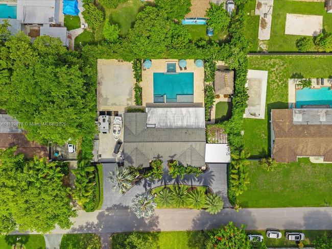 19420 Sw 129 Th Ave, House other with 4 bedrooms, 3 bathrooms and null parking in Miami FL | Image 4
