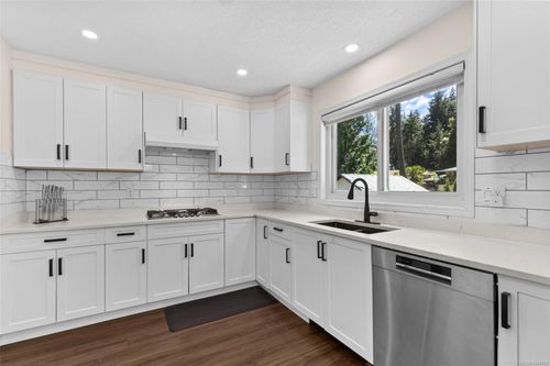 1039 Haslam Ave, Victoria, BC, V9B2N3 | Card Image