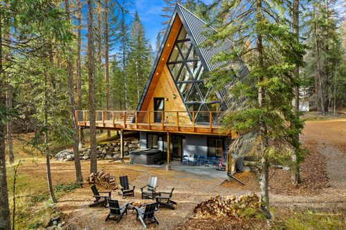 123 Little Mountain Rd, Whitefish, MT, 59937-8876 | Card Image