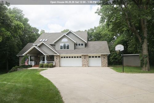 303 Knollwood Dr, Estherville, IA, 51334-1000 | Card Image