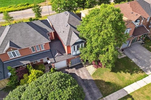 70 Moore Cres, Ancaster, ON, L9G4Z6 | Card Image