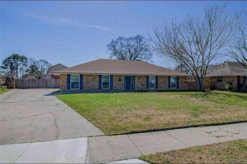 8566 E Thurman Dr, Baton Rouge, LA, 70806-7847 | Card Image