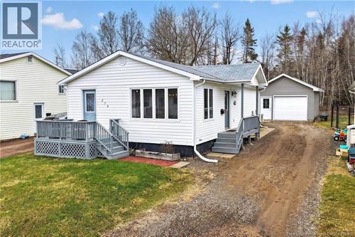 270 Westbrook Cir, Moncton, NB, E1E2M1 | Card Image