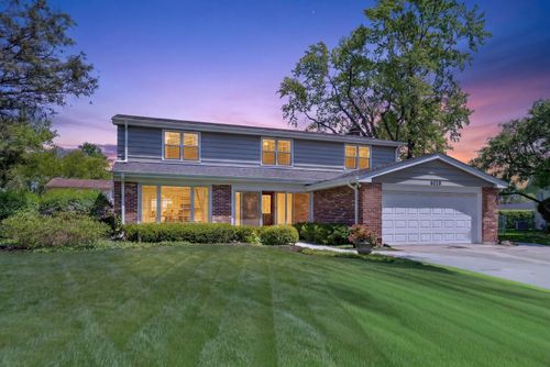 4019 Crestwood Dr, Northbrook, IL, 60062-7542 | Card Image