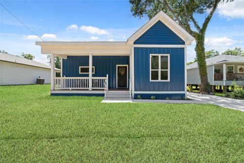 401 W A St, Eagle Lake, TX, 77434-2302 | Card Image