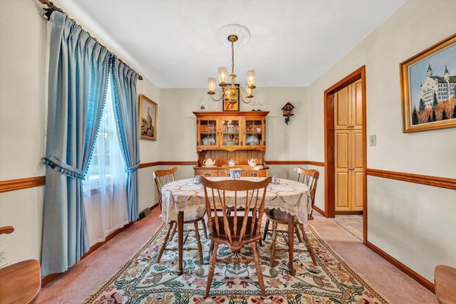 11-Dining Room | Image 11