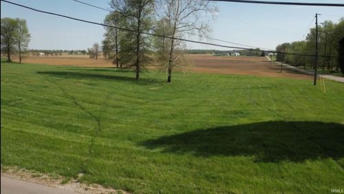 33 E Tennyson Rd, Boonville, IN, 47601-8041 | Card Image