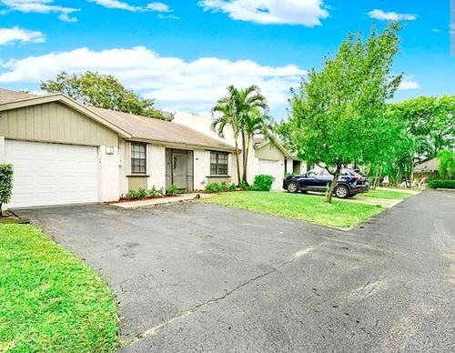 904 Nw 50th Ct, Deerfield Beach, FL, 33064-8608 | Card Image