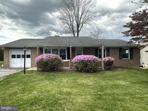526 Silver Brook Dr, BIRDSBORO, PA, 19508-2218 | Card Image