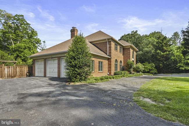 1016 Bellview Rd, House other with 5 bedrooms, 5 bathrooms and null parking in MCLEAN VA | Image 81