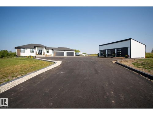20212 Township Road 510, Sherwood Park, AB, T8G1E4 | Card Image