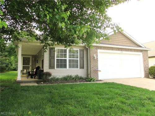 2399 Marlborough Dr, Uniontown, OH, 44685-8186 | Card Image