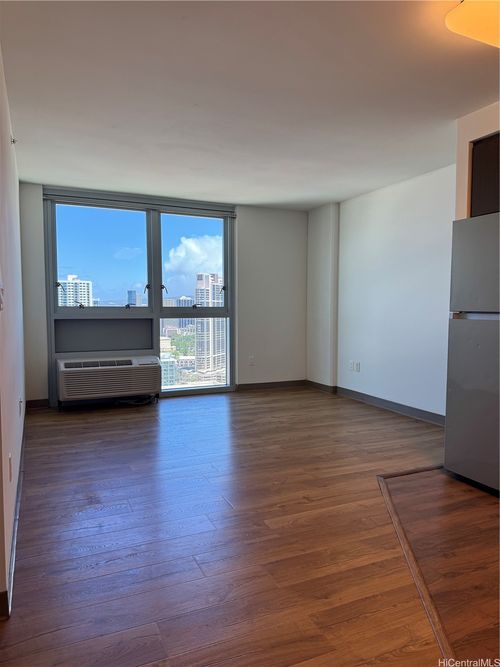 3205-988 Halekauwila St, Honolulu, HI, 96814-4050 | Card Image