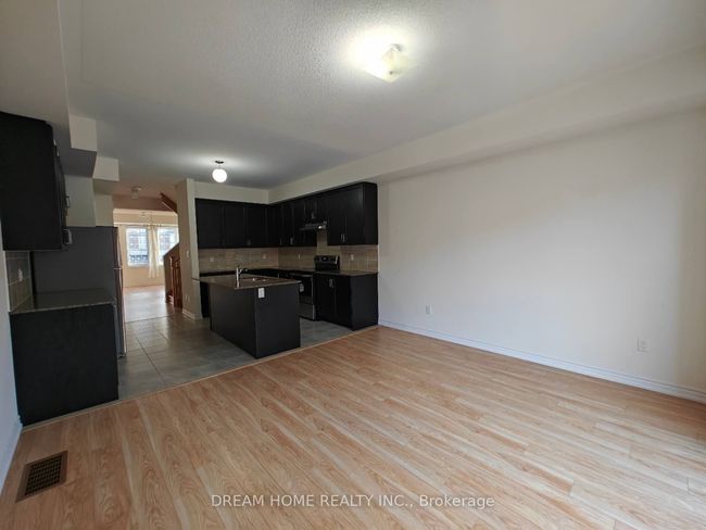 28 Robert Joffre Leet Ave, House attached with 3 bedrooms, 3 bathrooms and 1 parking in Markham ON | Image 46