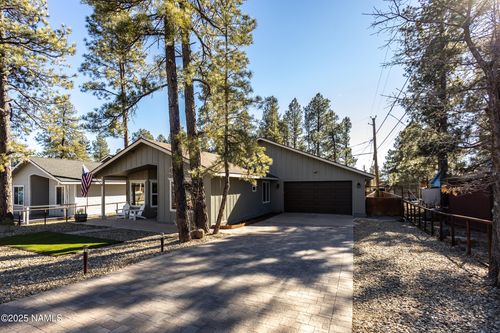 555 E Hillside Drive, Munds Park, AZ, 86017 | Card Image