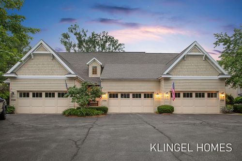 17528 N Fruitport Rd, Spring Lake, MI, 49456-1878 | Card Image
