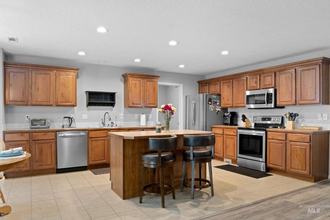 9143 W Alderberry Dr, House other with 5 bedrooms, 3 bathrooms and 2 parking in Boise ID | Image 15