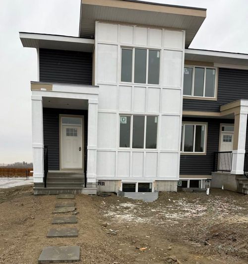 1931 Mccaskill Dr, Crossfield, AB, T0M0S0 | Card Image