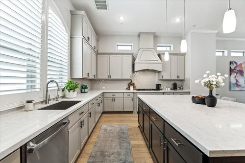 846 Dunleigh Meadows Ln, Houston, TX, 77055-1930 | Card Image
