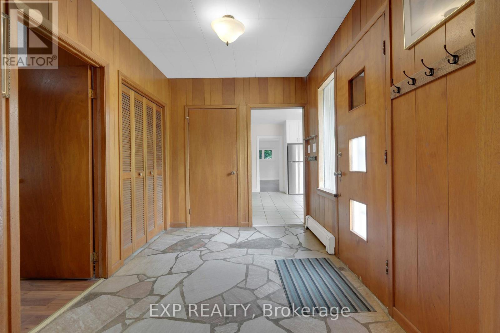 Residential Lease in Whitchurch-Stouffville (Ballantrae) 2