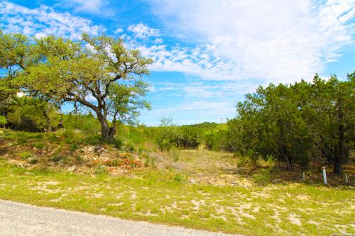 151 Nighthawk Ln, Canyon Lake, TX, 78133-2100 | Card Image