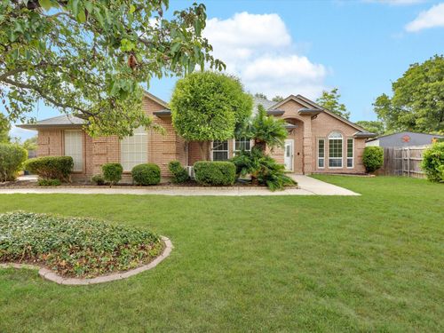 8569 Woodlake Cir, Fort Worth, TX, 76179-3143 | Card Image
