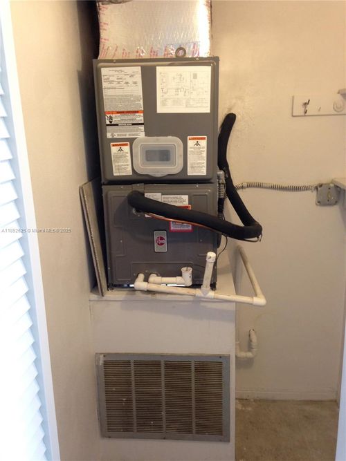 apt-509h-1475 Ne 125th Ter, North Miami, FL, 33161-5279 | Card Image