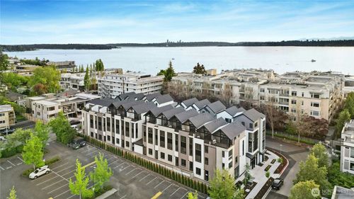 unit-b-110 2nd St S, Kirkland, WA, 98033-7239 | Card Image