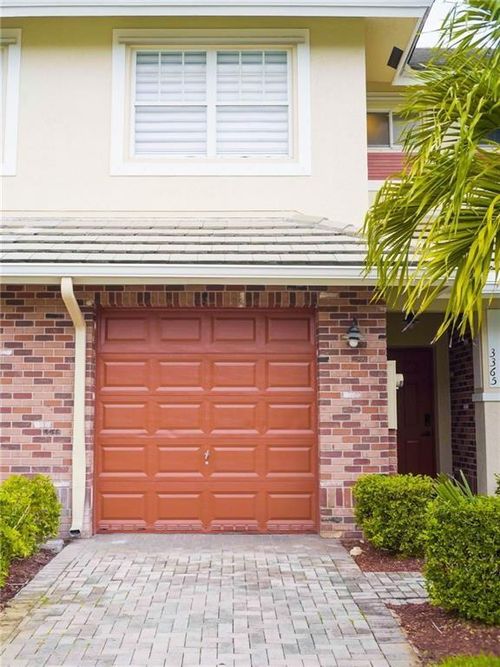3365 Nw 29th Ct, Lauderdale Lakes, FL, 33311-1108 | Card Image