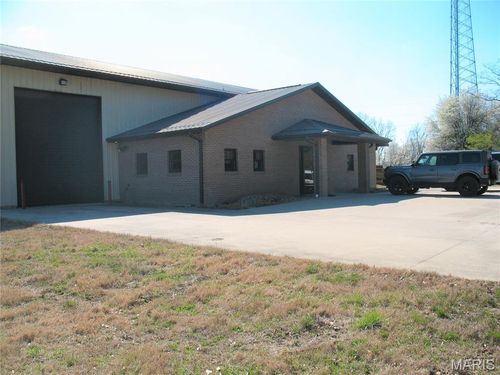 2285 Sacajawea Ln, Cape Girardeau, MO, 63701-9263 | Card Image