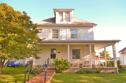 103 E Peterson St, Otterbein, IN, 47970 | Card Image