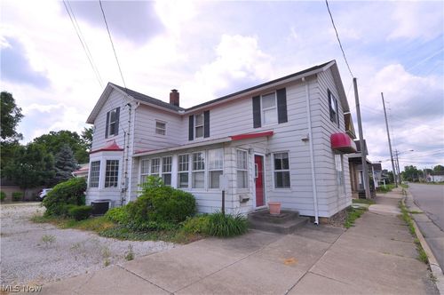 25 31st St Sw, Barberton, OH, 44203-7308 | Card Image