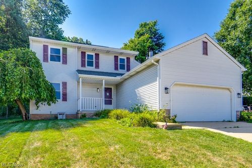 1505 Democracy Dr Nw, North Canton, OH, 44720-8621 | Card Image