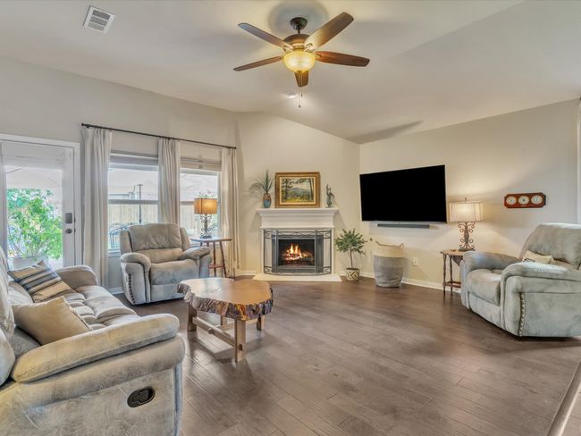 8645 Running River Ln, House other with 3 bedrooms, 2 bathrooms and null parking in Fort Worth TX | Image 25