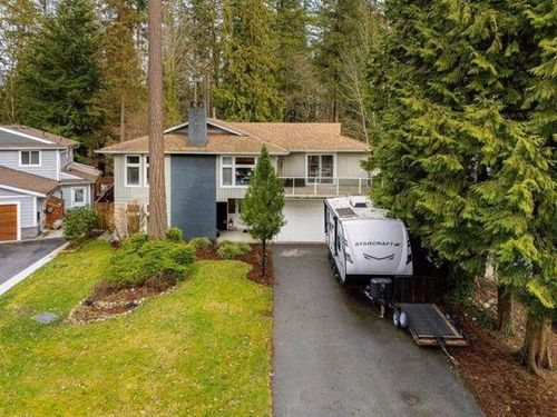 3668 Kennedy St, Port Coquitlam, BC, V3B4Z1 | Card Image