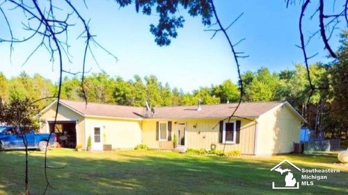10339 Forest Way, Roscommon, MI, 48653-9179 | Card Image