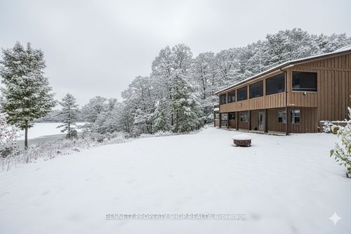 250 Horne Lake Rd, Lanark, ON, K0G1K0 | Card Image