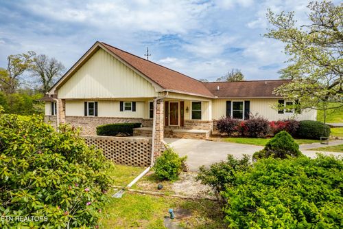 3240 Tuckaleechee Pike, Maryville, TN, 37803-7912 | Card Image