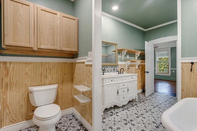 1302 S Crockett St, House other with 3 bedrooms, 3 bathrooms and null parking in Sherman TX | Image 27
