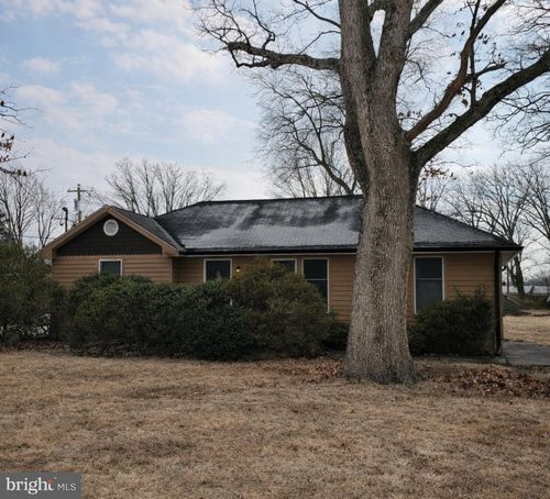 691 Fava Dr, VINELAND, NJ, 08360-6453 | Card Image