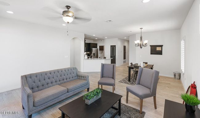 12801 Woolstone-19 | Image 21