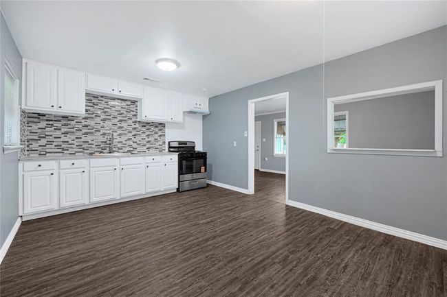 7401 Carrie Ln, House other with 3 bedrooms, 1 bathrooms and 1 parking in Deer Park TX | Image 9