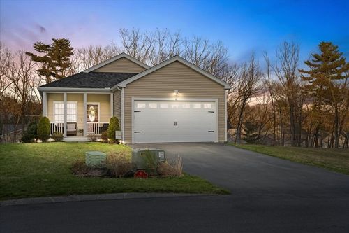 8 Tea Party Dr, Uxbridge, MA, 01569-2504 | Card Image