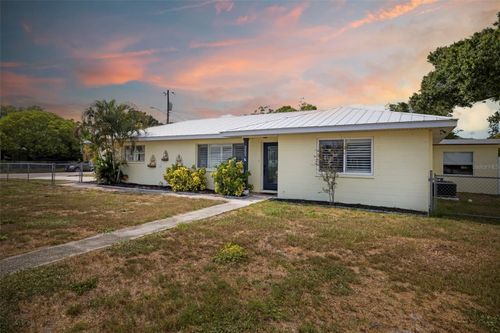3402 15th Ave W, BRADENTON, FL, 34205-1515 | Card Image