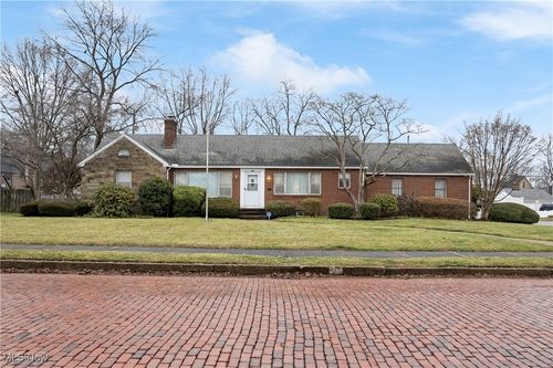 206 Harter Ave Nw, Canton, OH, 44708-5529 | Card Image