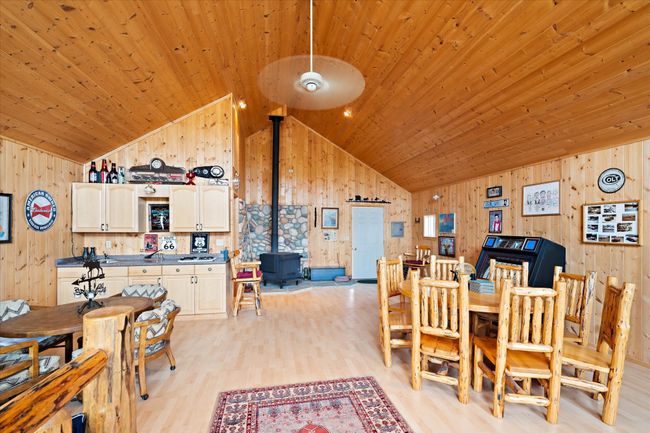 Interior Guest Cabin #3/ Saloon | Image 52