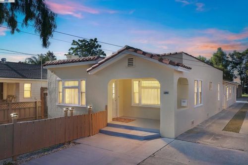 1351 Peach Ct, San Jose, CA, 95116-2819 | Card Image