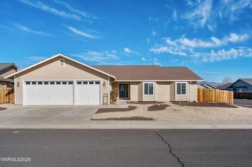 794 Sparrow Dr, Fernley, NV, 89408-8422 | Card Image